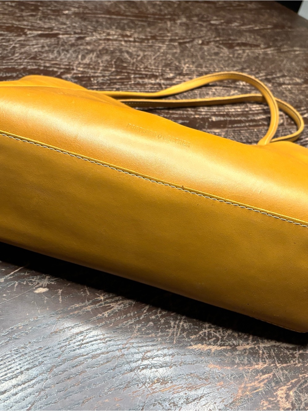 Portland Leather Goods - Large Verona Tote in Mango - Picture 2 of 6